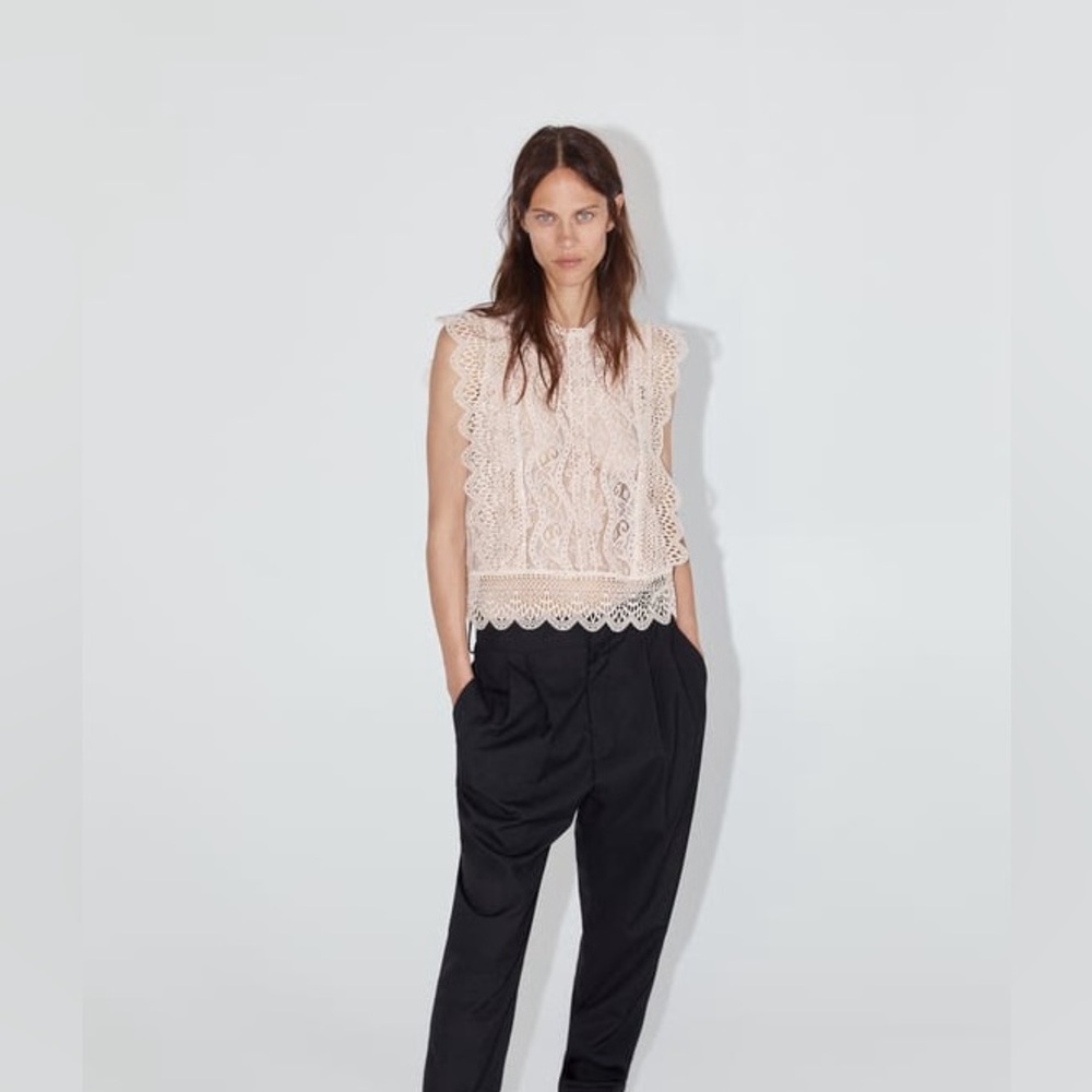 Zara lace crochet ruffle top in rose beige sleeveless - so expensive looking
